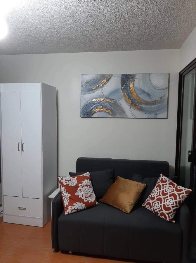 Lovely 2 Bedroom Condo With Free Secured Parking Μανίλα Εξωτερικό φωτογραφία